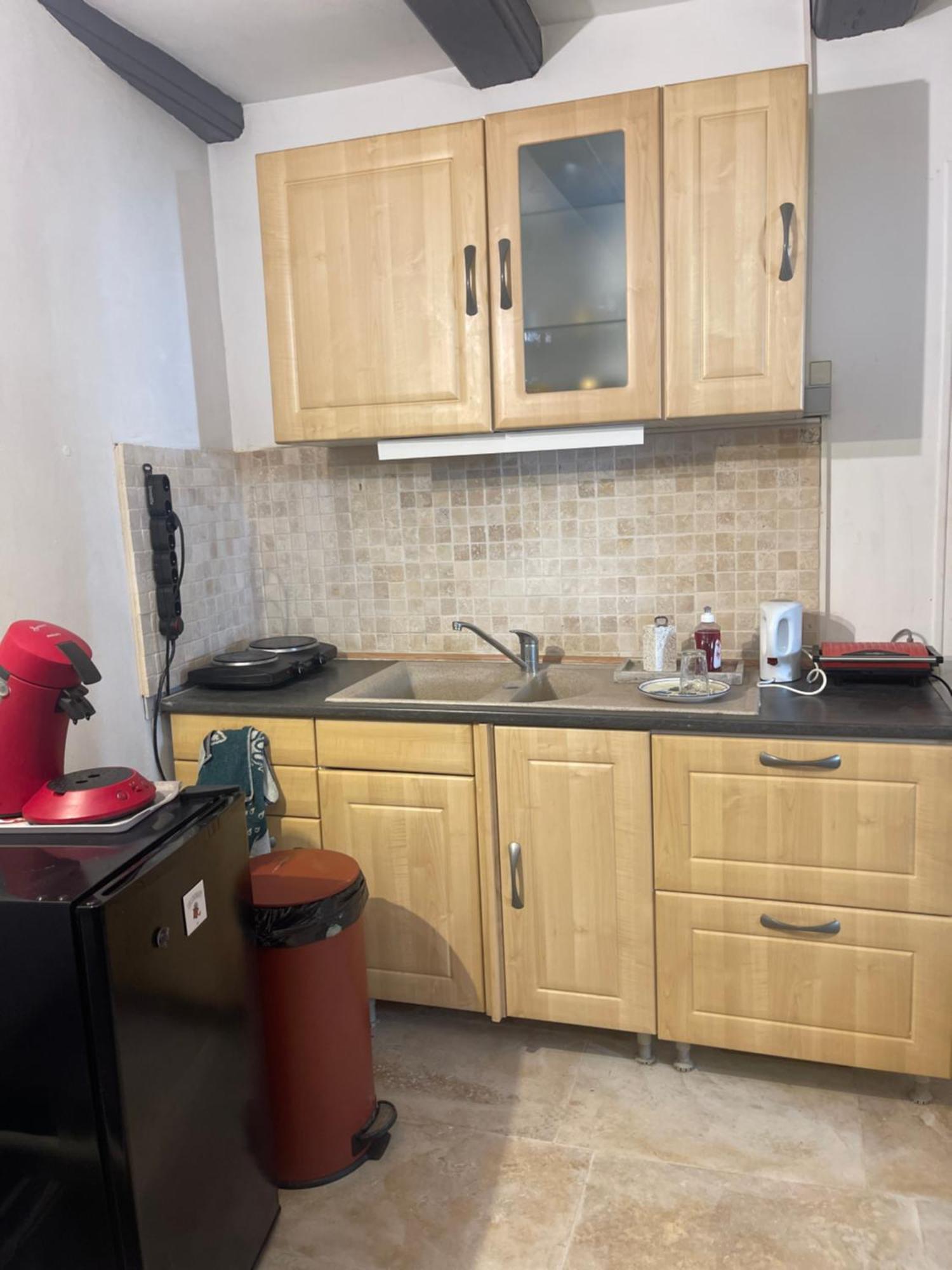 نانسي Rent Big Room With Breakfast Free In Old City المظهر الخارجي الصورة